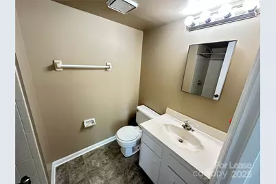 9520 Shannon Green Drive #E, Charlotte, NC 28213 - Photo 17