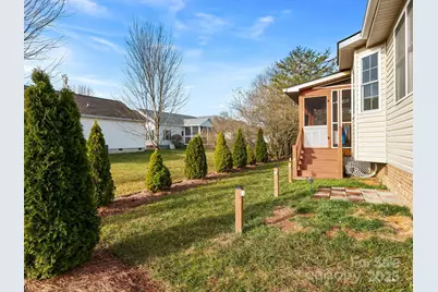 371 Beechnut Drive, Hendersonville, NC 28739 - Photo 31