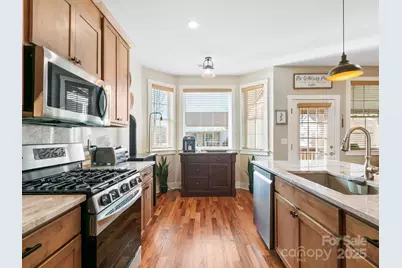 371 Beechnut Drive, Hendersonville, NC 28739 - Photo 11