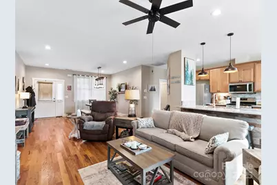 371 Beechnut Drive, Hendersonville, NC 28739 - Photo 7