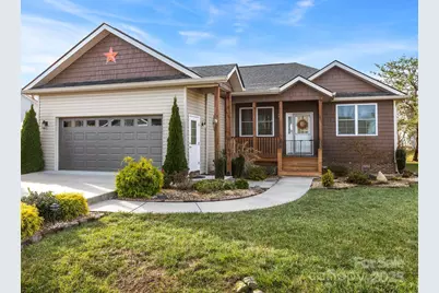 371 Beechnut Drive, Hendersonville, NC 28739 - Photo 33