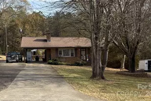 3289 Pine Tree St, Lincolnton, NC 28092 - Photo 1