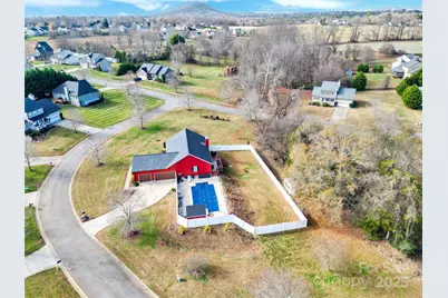 1659 Buffett Circle, Hickory, NC 28602 - Photo 5