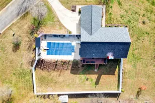 1659 Buffett Cir, Hickory, NC 28602 - Photo 7