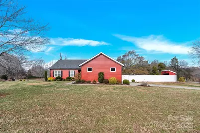 1659 Buffett Circle, Hickory, NC 28602 - Photo 3