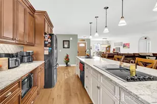 1659 Buffett Cir, Hickory, NC 28602 - Photo 17