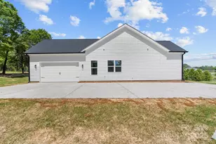 1037 Dameron Rd, Bessemer City, NC 28016 - Photo 5