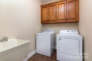 2186 Oklahoma Ct, Lincolnton, NC 28092 - Photo 21