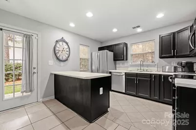 10255 Reindeer Way Lane, Charlotte, NC 28216 - Photo 9