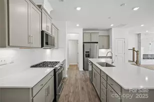 2127 Bayou Trace Dr, Charlotte, NC 28262 - Photo 9