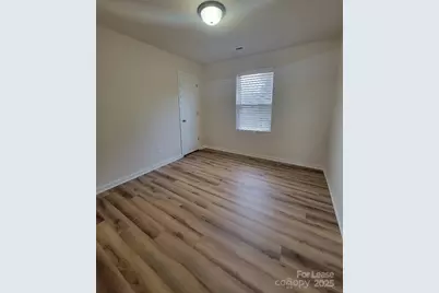 5823 Hewitt Drive, Charlotte, NC 28269 - Photo 13