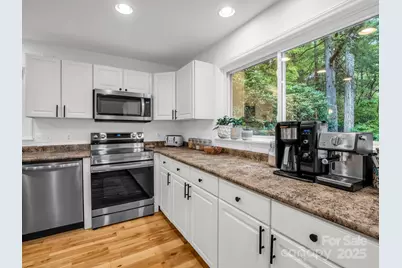 190 Long John Drive, Hendersonville, NC 28791 - Photo 11