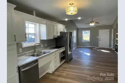 179/181 Isle Of Pines Road, Mooresville, NC 28117 - Photo 5