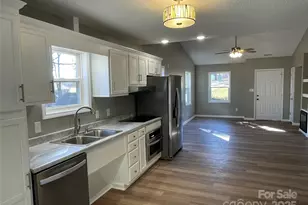 179 Isle of Pines Rd, Mooresville, NC 28117 - Photo 5