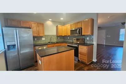 6807 Juniper Tree Street, Charlotte, NC 28215 - Photo 3