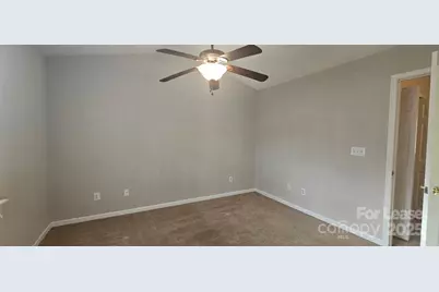 6807 Juniper Tree Street, Charlotte, NC 28215 - Photo 15