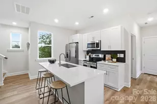 8935 Sharonbrook Dr, Charlotte, NC 28210 - Photo 13