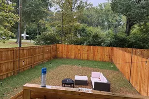 6162 Cove Creek Dr, Charlotte, NC 28215 - Photo 9