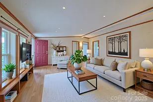 319 Sunrise Ridge Dr, Hendersonville, NC 28792 - Photo 3