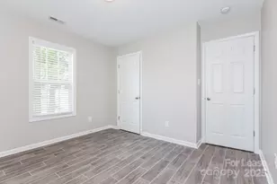 625 Tribune Dr, Charlotte, NC 28214 - Photo 9