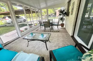 2213 Milton Rd, Charlotte, NC 28215 - Photo 3