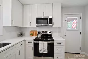 2213 Milton Rd, Charlotte, NC 28215 - Photo 11