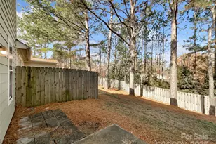 9028 Four Mile Crk Rd, Charlotte, NC 28277 - Photo 19