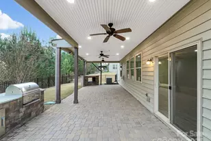 2009 Trindle Vine Ln, Waxhaw, NC 28173 - Photo 11