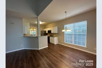 8712 Fieldcroft Drive, Charlotte, NC 28277 - Photo 5