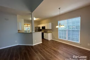 8712 Fieldcroft Dr, Charlotte, NC 28277 - Photo 5