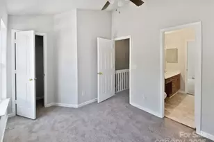 6086 Cougar Ln, Charlotte, NC 28269 - Photo 15