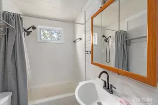 39 Hemphill Rd, Waynesville, NC 28785 - Photo 15