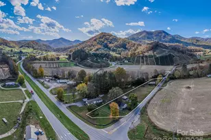 39 Hemphill Rd, Waynesville, NC 28785 - Photo 7