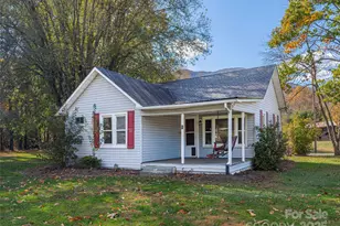 39 Hemphill Rd, Waynesville, NC 28785 - Photo 3