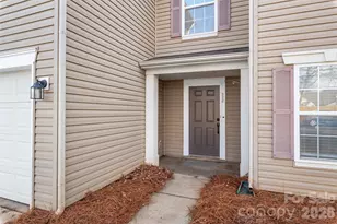 1114 Fenwick Ct, Clover, SC 29710 - Photo 3