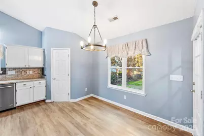 11001 Gladewater Drive, Matthews, NC 28105 - Photo 17