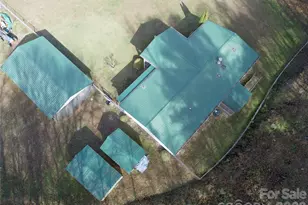 1922 Zacks Fork Rd, Lenoir, NC 28645 - Photo 17