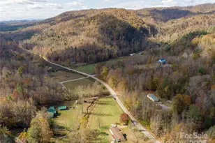 1922 Zacks Fork Rd, Lenoir, NC 28645 - Photo 9