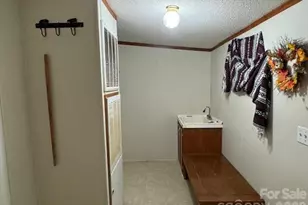 1922 Zacks Fork Rd, Lenoir, NC 28645 - Photo 39