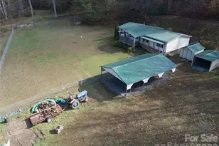 1922 Zacks Fork Rd, Lenoir, NC 28645 - Photo 15