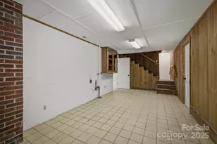 2705 W US 70 Hwy, Morganton, NC 28655 - Photo 15