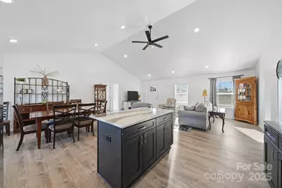 4284 Jefferson Place, Granite Falls, NC 28630 - Photo 9