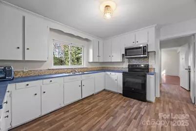 7010 Monroe Road, Charlotte, NC 28212 - Photo 15