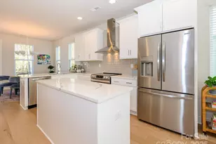 5104 York Park Ln, Charlotte, NC 28217 - Photo 7