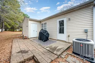 9734 Kennerly Cove Ct, Charlotte, NC 28269 - Photo 25