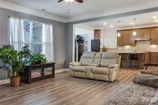 2810 Shumard Dr, Gastonia, NC 28054 - Photo 9