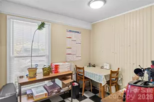 1120 Davie Ave, Statesville, NC 28677 - Photo 9