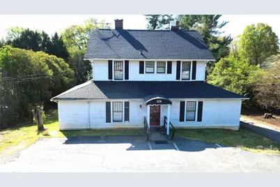 1120 Davie Avenue, Statesville, NC 28677 - Photo 3
