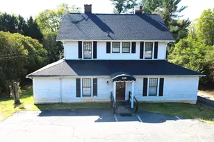 1120 Davie Ave, Statesville, NC 28677 - Photo 3