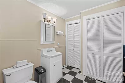 1120 Davie Avenue, Statesville, NC 28677 - Photo 11